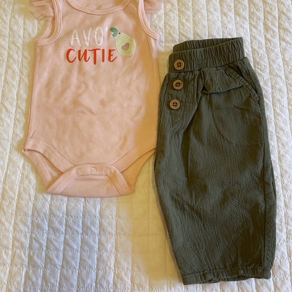 NWOT- ZARA/ EUC -KYLE & DEENA New York BRAND SIZE 6/9M - Picture 2 of 6